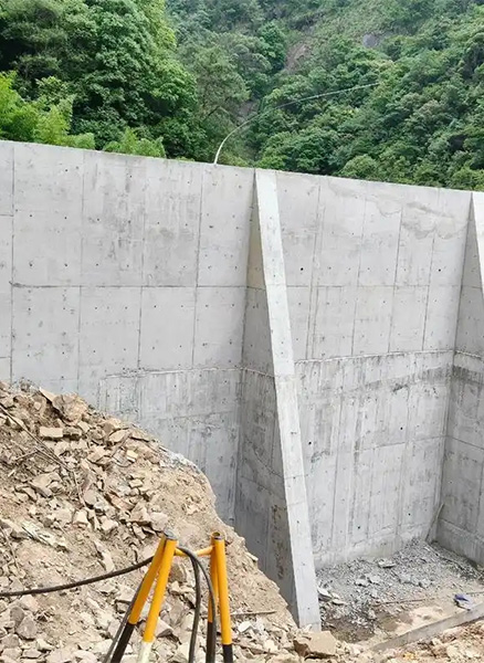 临汾隰县重力式挡土墙